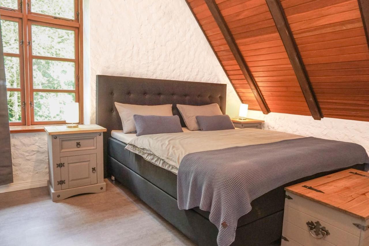 Ruhe Unter Reet-Haus Mit Sauna, Whirlpool Und Kamin Gnarrenburg Ngoại thất bức ảnh